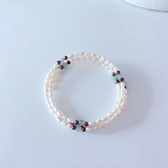 Freshwater Pearl & Jade Bead Wrap Bracelet - Picture 2 of 3